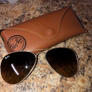 Women’s Ray-Ban Aviator Classic Gold